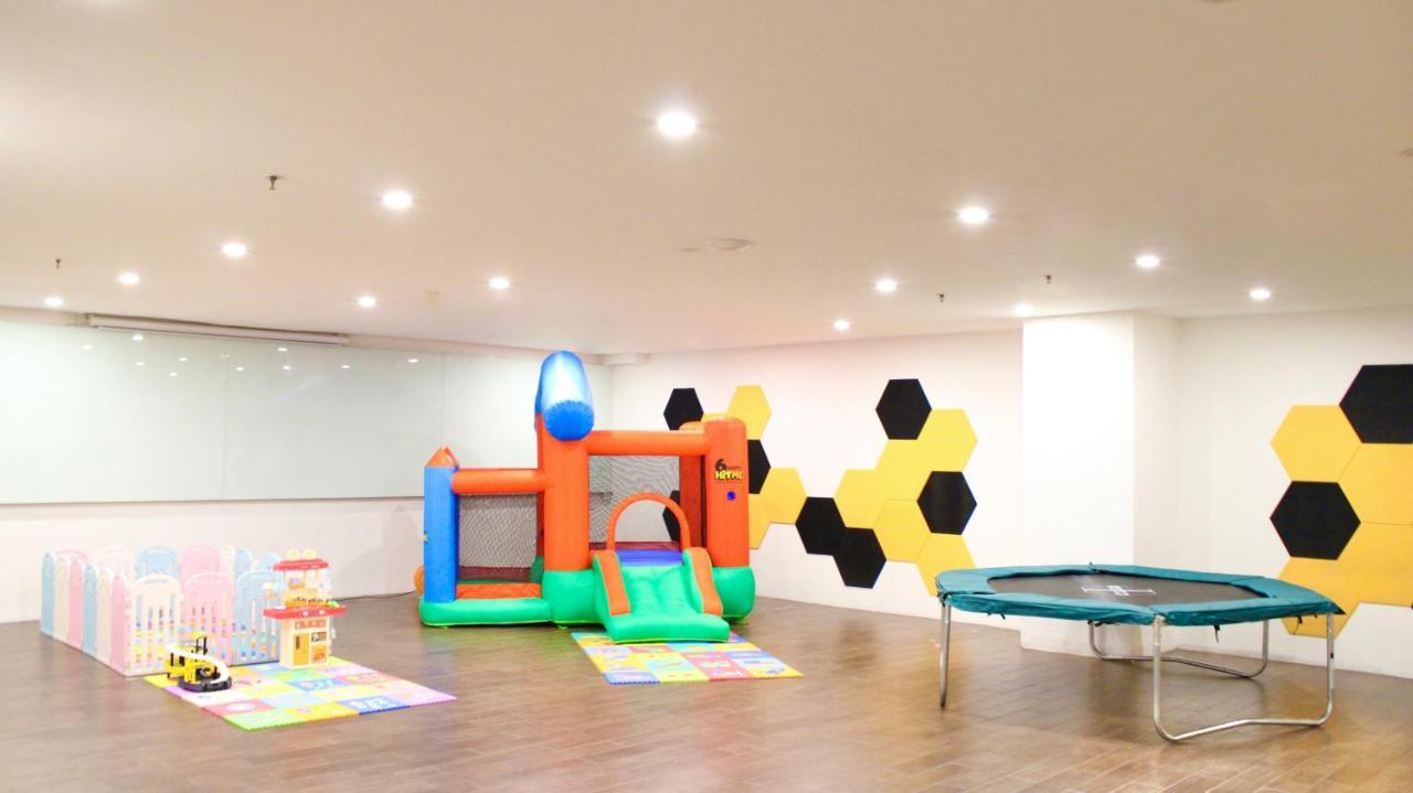 Yellow Bee Tangerang Zewnętrze zdjęcie