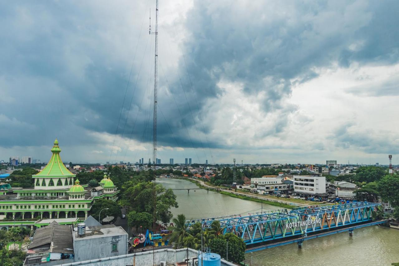 Yellow Bee Tangerang Zewnętrze zdjęcie