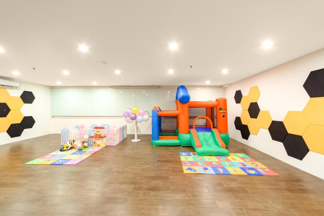 Yellow Bee Tangerang Zewnętrze zdjęcie